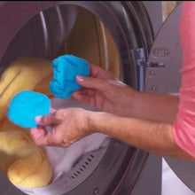 Load image into Gallery viewer, Windshield Cleaner