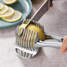 Load image into Gallery viewer, Kitchen Lemon Tomato Slicer Clip Cutting Aid (1/3/5PCS)